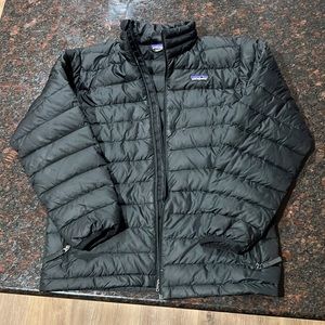 Patagonia youth size 12/large black jacket